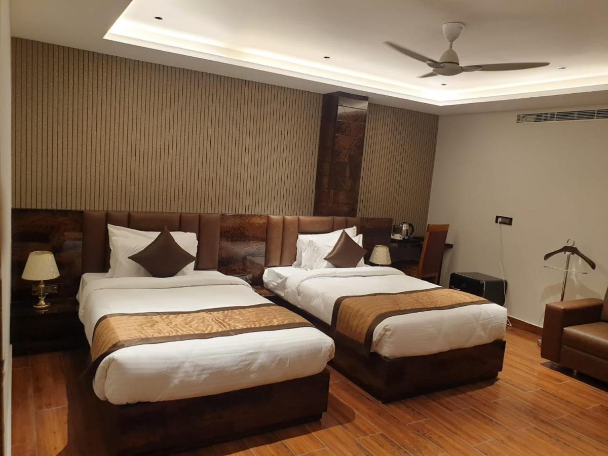 Hotel Suncity Palace Katihar Esterno foto