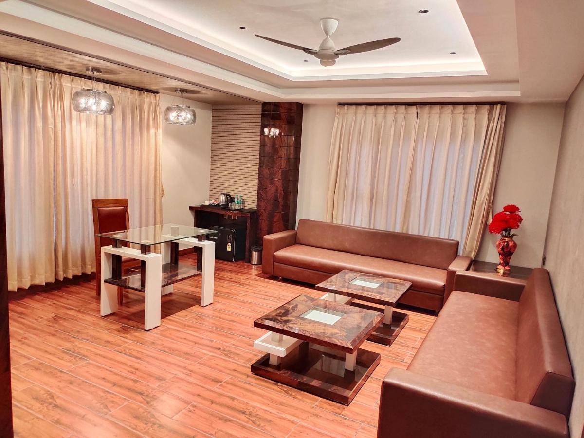 Hotel Suncity Palace Katihar Esterno foto