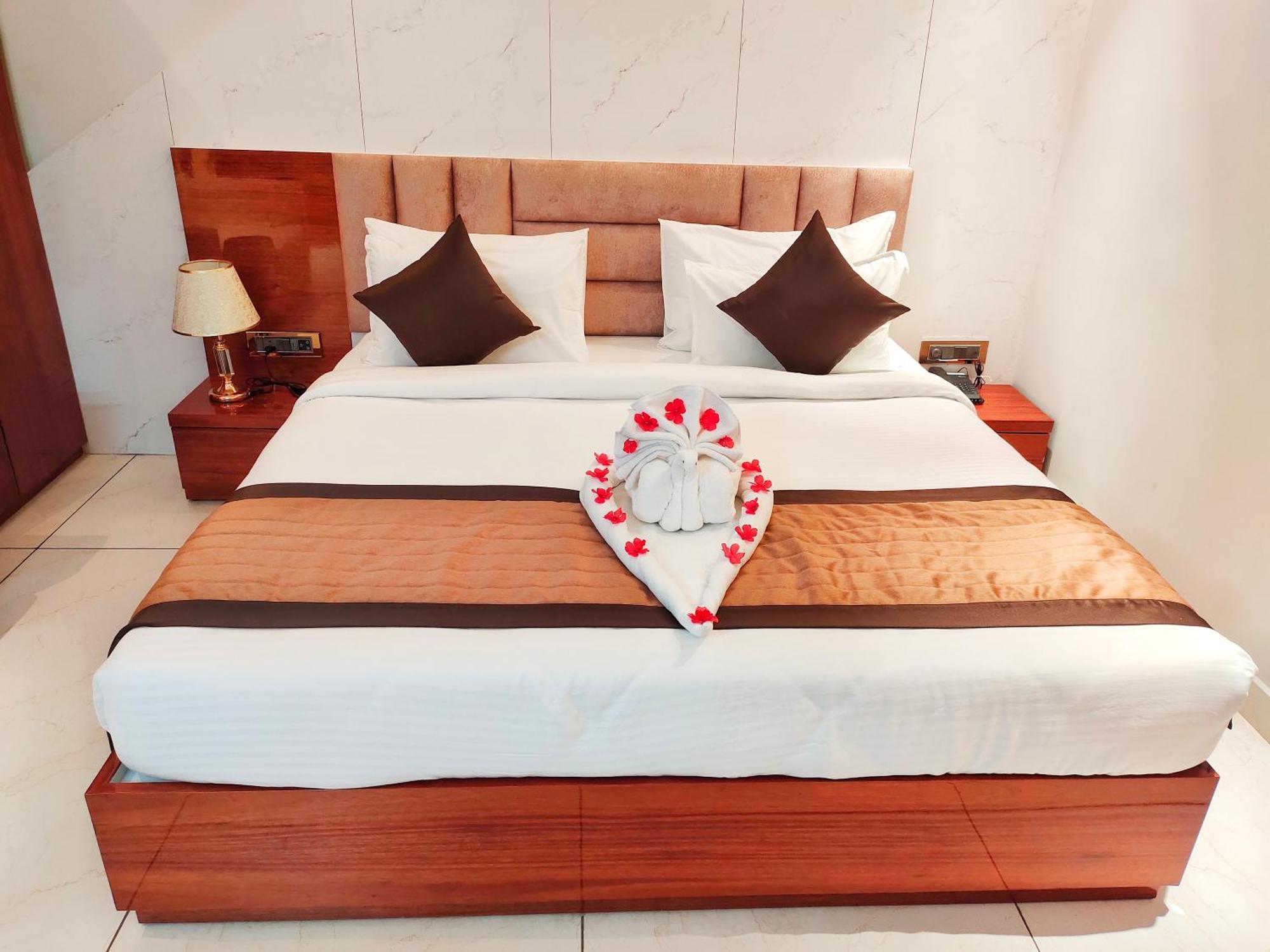 Hotel Suncity Palace Katihar Esterno foto
