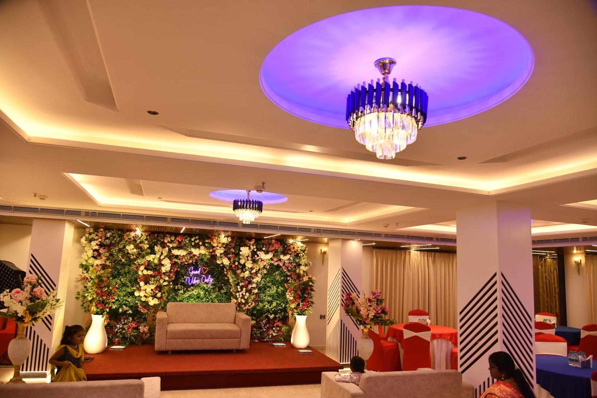 Hotel Suncity Palace Katihar Esterno foto